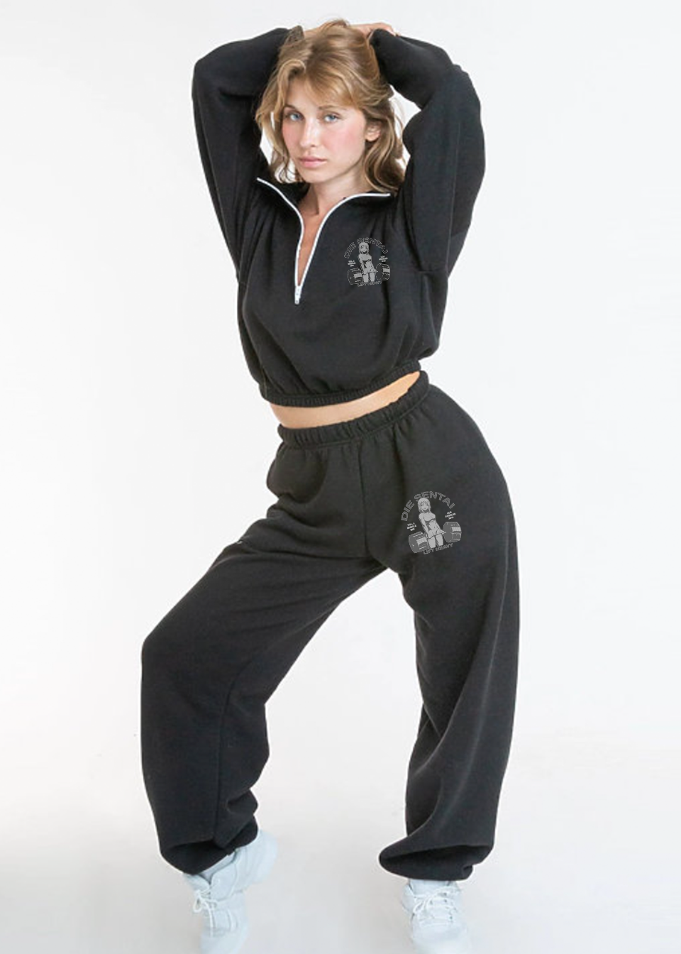 M.M.M. TRACKPANTS